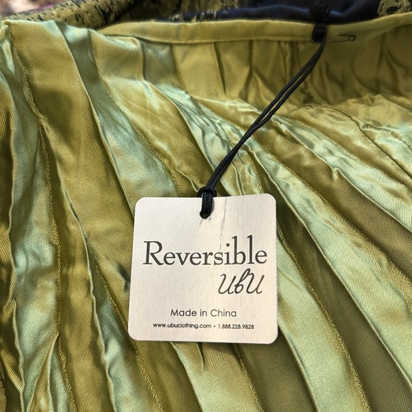 UBU reversible water repellent coat multi color size xl. - Picture 6 of 7